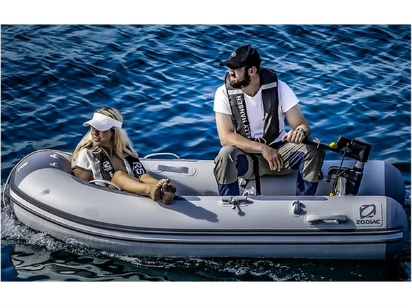 ThrustMe Kicker - Transom Mount Electric Motor - With Free 12v Charger and Weedcutter whilst stocks last The Worlds Smallest & Lightest Outboard Electric Engine 4.4kg - IN STOCK